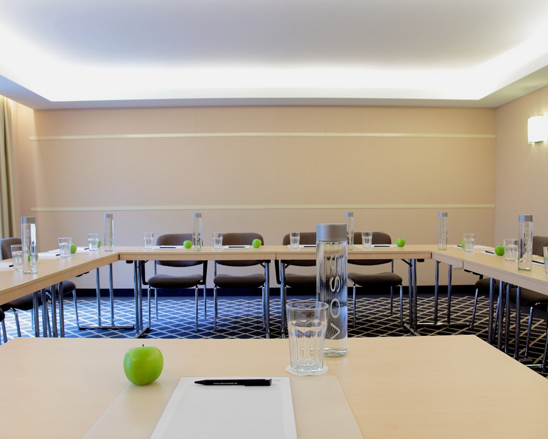 Tagungsraum Stuttgart U-Form relexa hotel Berlin - Tagungsraum Stuttgart U-Form